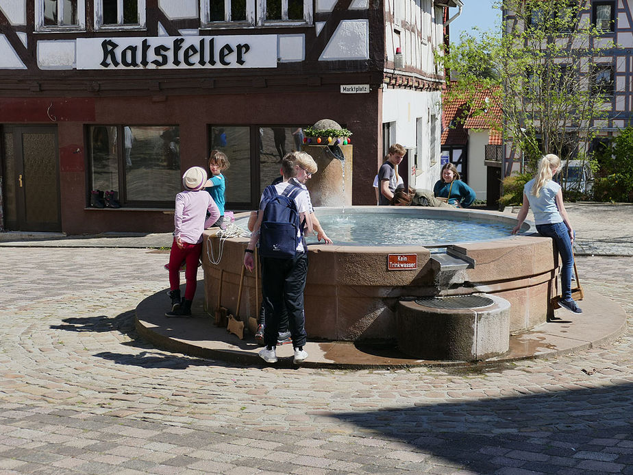 Rasseln in Naumburg - eine alte Ostertradition (Foto: Karl-Franz Thiede)